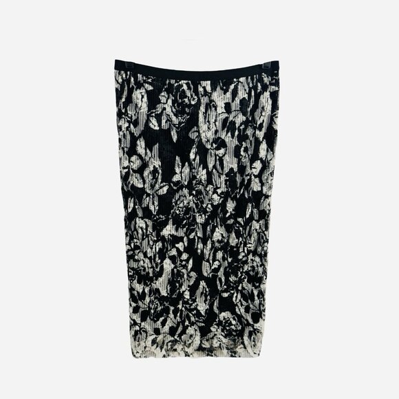 CARLISLE Black and White Lace Stretch Top And Skirt - Picture 5 of 11